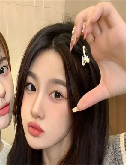 三个老头拥着躁我一个视频_甄嬛传全集免费观看完整版_2026湾区升明月晚会免费观看